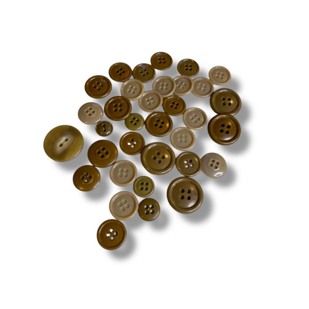 Lot of‎ 34 Midcentury Plastic Buttons Assorted Brown Taupe Craft Sew